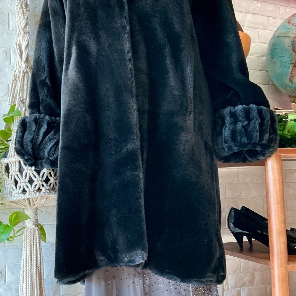 Vintage Black Old Money Faux Fur Coat Jacket Oversized Long Bell Sleeve Mob Wife - Picture 5 of 13